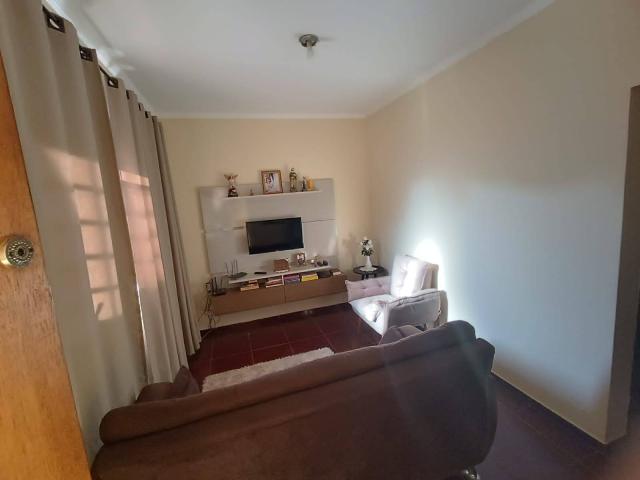 #83 - Casa para Venda em Leme - SP